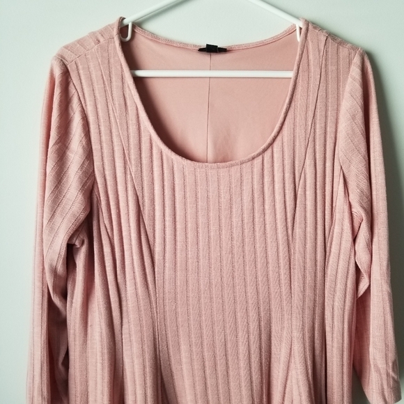 Torrid Pink Fit and Flare 3/4 Sleeve Ribbed Skater Dress Size 1 - Picture 5 of 12